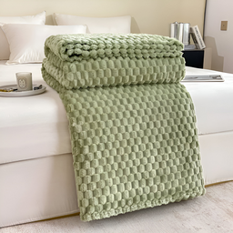 Cozy Luxe | Fleece Blanket with Geometric Design for Ultimate Warmth | Stylish Comfort for All Seasons 1